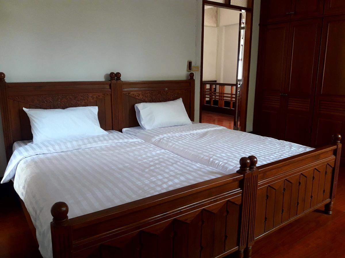 Coc Guest House & Hostel Chiang Mai Exterior photo