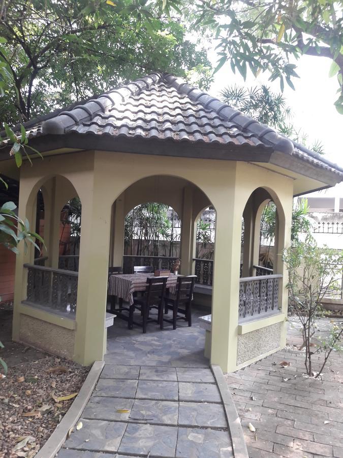 Coc Guest House & Hostel Chiang Mai Exterior photo