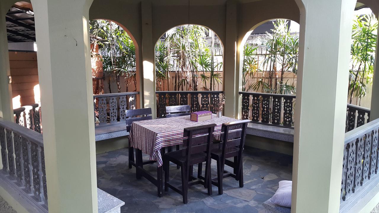 Coc Guest House & Hostel Chiang Mai Exterior photo