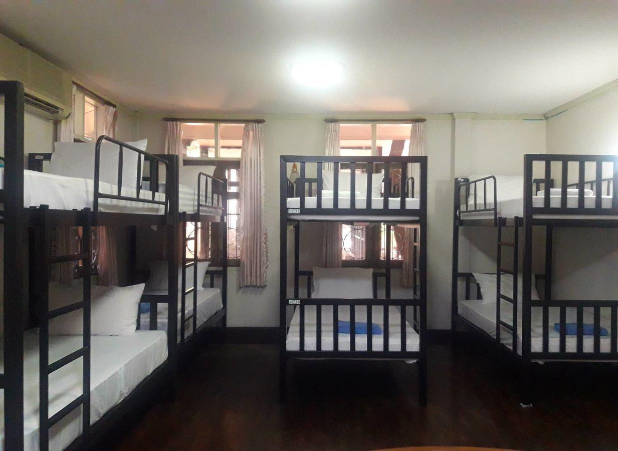 Coc Guest House & Hostel Chiang Mai Exterior photo