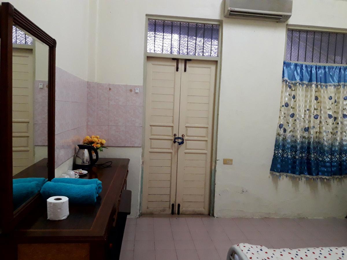 Coc Guest House & Hostel Chiang Mai Exterior photo